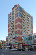 Garden View Plaza in Flushing, NY - Building Photo - Building Photo