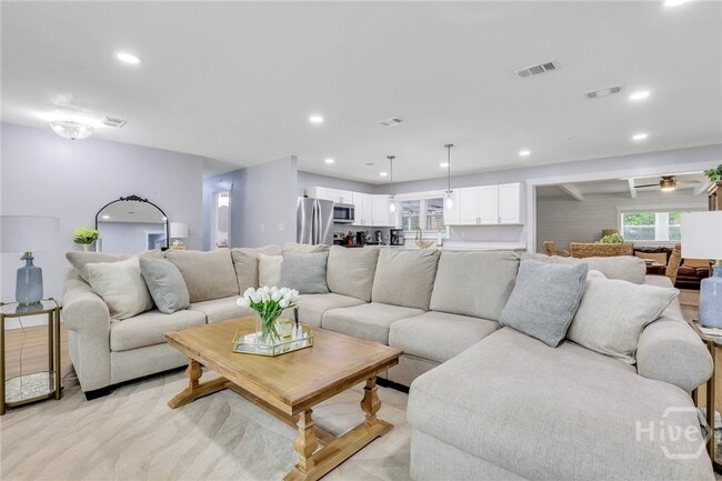 property at 607 Dyches Dr