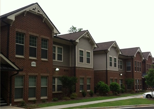 Pelham Village in Greenville, SC - Foto de edificio - Building Photo
