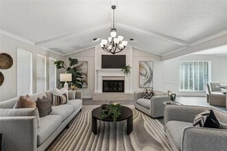 6908 Heatherknoll Dr in Dallas, TX - Building Photo - Building Photo
