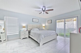 4810 Centerbrook Ct in Tampa, FL - Building Photo - Building Photo