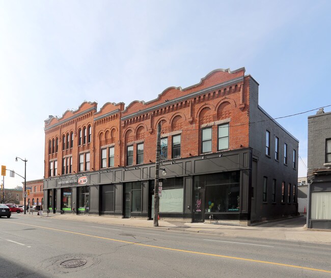 Campbell Lofts in Toronto, ON - Building Photo - Building Photo