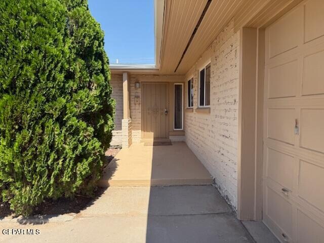 4120 Larchmont Dr in El Paso, TX - Building Photo - Building Photo