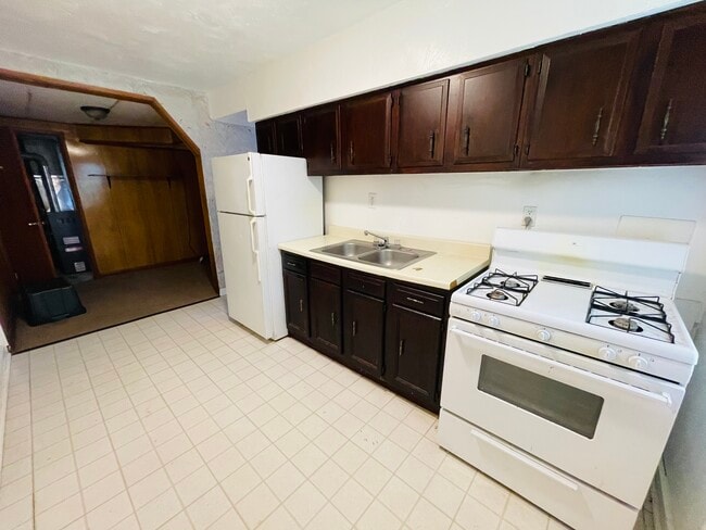 property at 335 Hemlock Dr