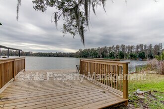318 Deer Cove Ln in Lutz, FL - Foto de edificio - Building Photo