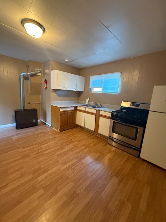 1 View Vista Dr in Livingston, MT - Building Photo