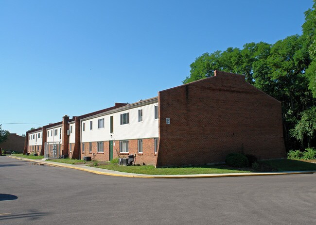 Sunset Hills Apartments in Springfield, OH - Foto de edificio - Building Photo