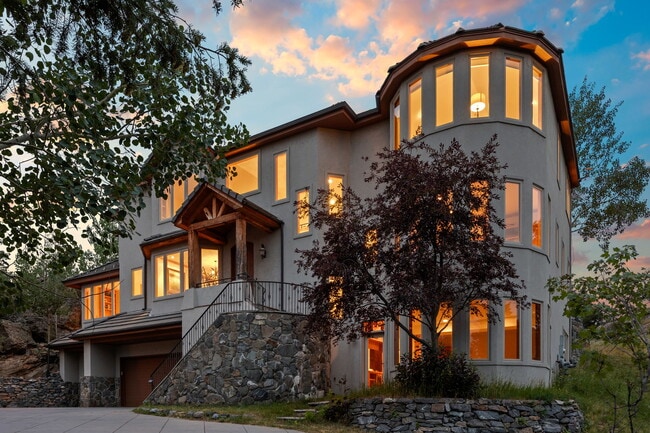 6827 Timbers Dr in Evergreen, CO - Building Photo - Building Photo