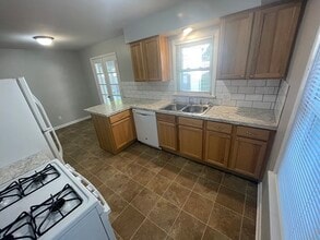 1447 Jennings St SE in Grand Rapids, MI - Building Photo - Building Photo