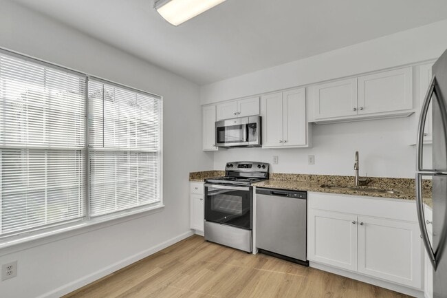 property at 516 Aylesbury Dr