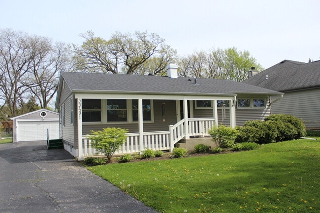 property at 33491 N Mill Rd