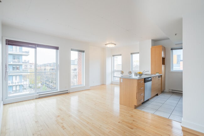 Les Berges du Canal in Montréal, QC - Building Photo - Building Photo