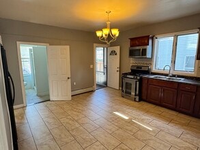 19 Covell St, Unit 1 in Providence, RI - Building Photo - Building Photo