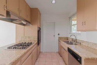 9541 Debra Ave in North Hills, CA - Building Photo - Building Photo