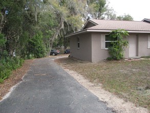 211 N Citrus Ave in Inverness, FL - Building Photo - Building Photo