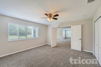 3410 Starbird Dr in Ocoee, FL - Foto de edificio - Building Photo