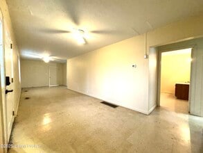 9909 Mt Eden Rd in Waddy, KY - Building Photo - Building Photo