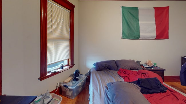 60 Pinkert St, Unit 60 in Medford, MA - Foto de edificio - Building Photo