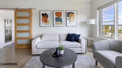 11505 NE Yacht Harbor Dr, Unit C408 in Portland, OR - Foto de edificio - Building Photo