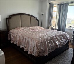 1180 Narragansett Blvd in Cranston, RI - Building Photo - Building Photo