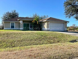 2901 4th St SW in Lehigh Acres, FL - Building Photo