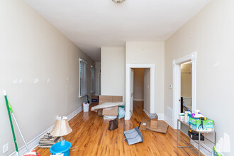 1431 W Belmont Ave, Unit 1F in Chicago, IL - Building Photo - Building Photo