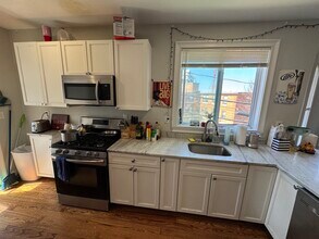 3 Hamilton Rd, Unit 3-5 hamilton road in Somerville, MA - Building Photo - Building Photo