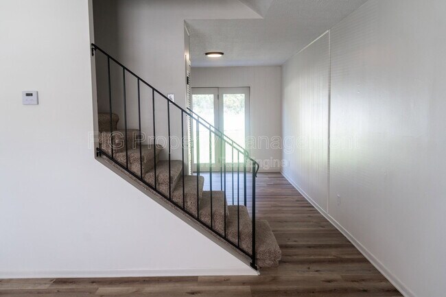 3118 E Governor John Sevier Hwy in Knoxville, TN - Building Photo - Building Photo