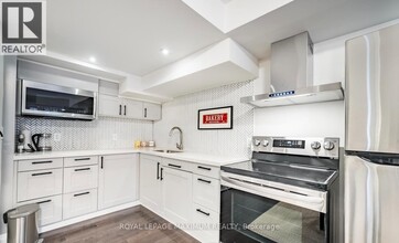 46 Illingworth Ln in Ajax, ON - Building Photo - Building Photo