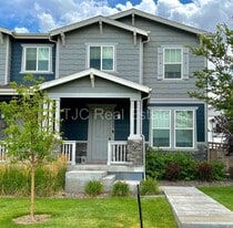 21205 E 59th Pl in Aurora, CO - Building Photo