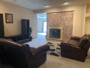 4400 Twin Oaks Dr in Murrysville, PA - Building Photo - Building Photo