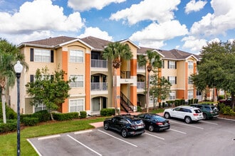 Villas at Lakeside in Oviedo, FL - Building Photo - Building Photo