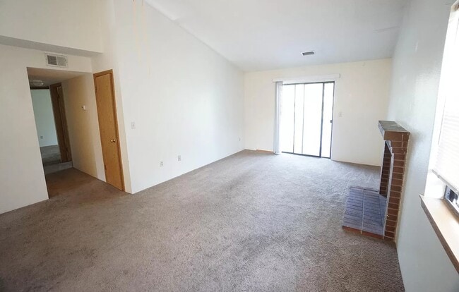 364 S Estes St in Lakewood, CO - Building Photo - Building Photo