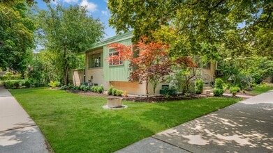 2337 W Chase Ave in Chicago, IL - Building Photo - Building Photo