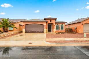 2093 Charles Horak in El Paso, TX - Building Photo