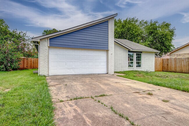 property at 19 Ranch House Loop