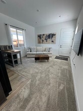 4641 Blushing Lily Way in Roseville, CA - Foto de edificio - Building Photo