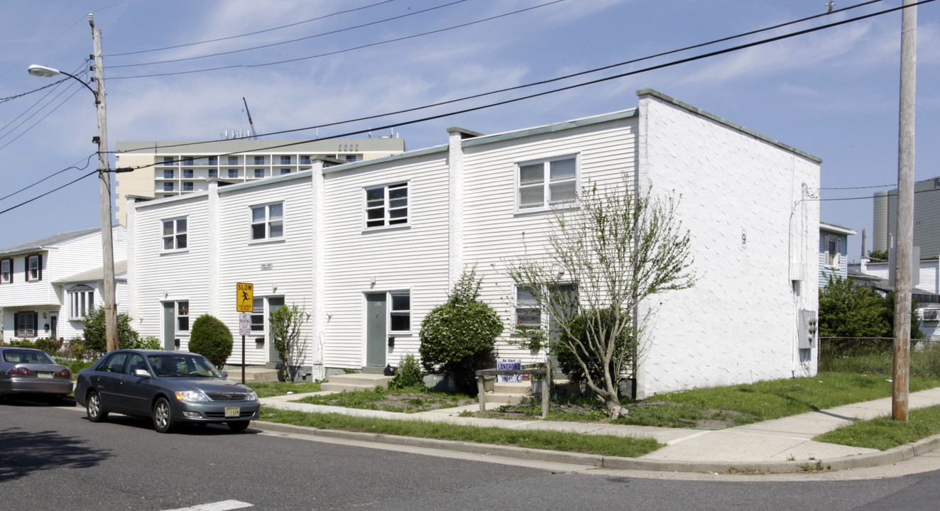 1001 Caspian Ave in Atlantic City, NJ - Building Photo