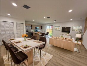 936 NW 10th St in Florida City, FL - Building Photo - Building Photo