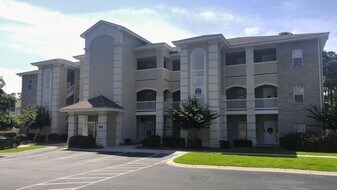 908 Resort Cir in Sunset Beach, NC - Building Photo