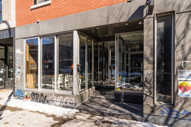 5245 Saint-Laurent in Montréal, QC - Building Photo - Building Photo