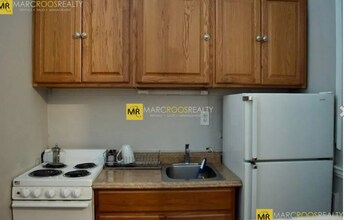 403 Beacon St, Unit BR in Boston, MA - Foto de edificio - Building Photo