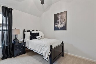 12712 NW 2nd St in Yukon, OK - Building Photo - Building Photo