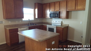 611 Campion Red in San Antonio, TX - Building Photo - Building Photo