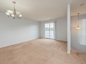 2243 Concord Dr in McHenry, IL - Building Photo - Building Photo