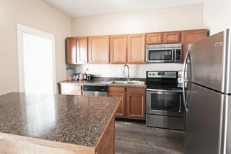 72 Walnut St in Binghamton, NY - Foto de edificio - Building Photo