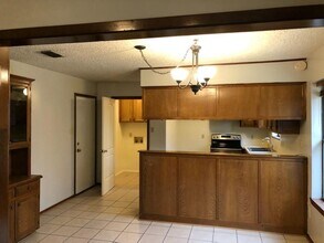 1310 Trailwood Ln in Longview, TX - Building Photo - Building Photo