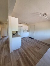 360 SE 18th Ave in Albany, OR - Building Photo - Building Photo