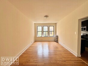 1518 N Kedzie Ave, Unit 1 in Chicago, IL - Foto de edificio - Building Photo