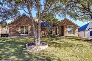 8612 Woodslane Dr in Fort Worth, TX - Building Photo